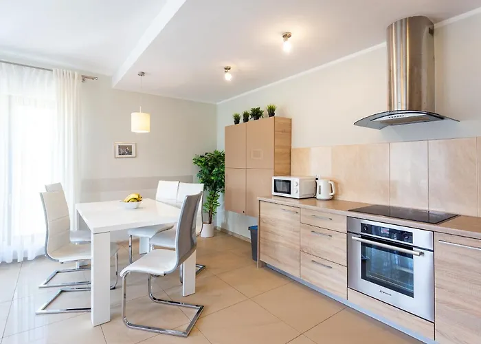 Panorama Z Widokiem Na Gory シクラルスカ・ポレンバ